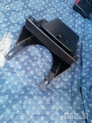 Пепелник Пежо 307 , снимка 2 - Части - 39160243