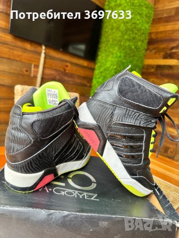 Обувки “Adidas”