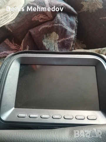 Подглавник с монитор , снимка 2 - Навигация за кола - 53712808