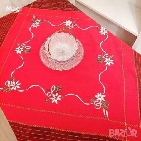 Коледна покривка, снимка 2 - Покривки за маси - 52662735