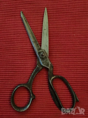 Стара шивашка ножица Solingen,Mann & Federlein. , снимка 2 - Антикварни и старинни предмети - 50535688