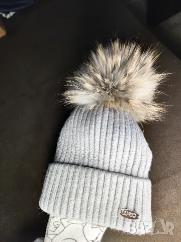 Liu Jo дамска шапка с естествено пухче, снимка 3 - Шапки - 47984094
