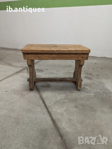 Старо дървено столче , снимка 2 - Столове - 52542506