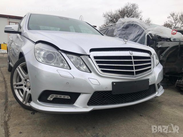 Предна AMG броня за W212 Перфектна!, снимка 2 - Части - 39455449