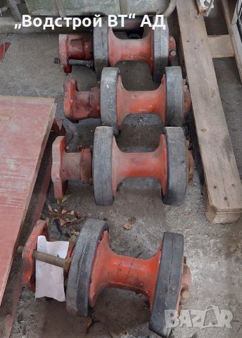 Продават се поддържащи ролки за булдозер ДТ75