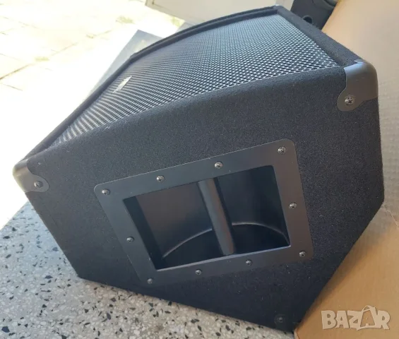 Активен сценичен монитор Fame SM-250A, снимка 3 - Тонколони - 55799997