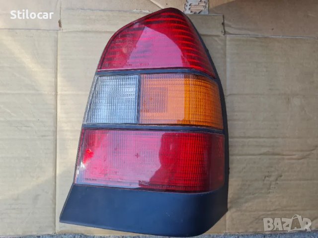 Стоп Nissan Primera P10 91-96г десен хечбек, снимка 1 - Части - 47494011