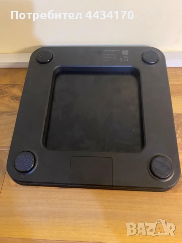 Спешно! Смарт кантар Insmart (Body Fat Scale) – Дефектен / За части, снимка 2 - Електронни везни - 53338702