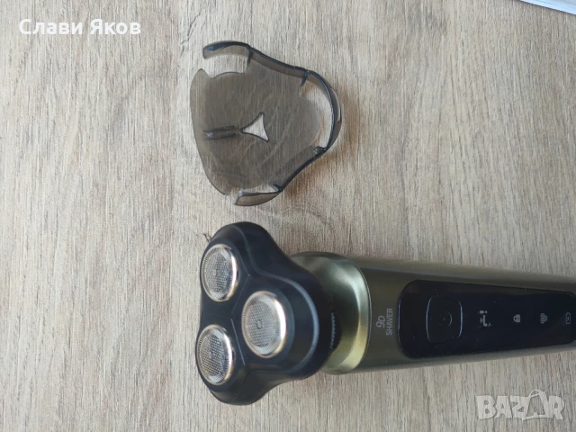 Електрическа самобръсначка с приставки, снимка 5 - Електрически самобръсначки - 50846229