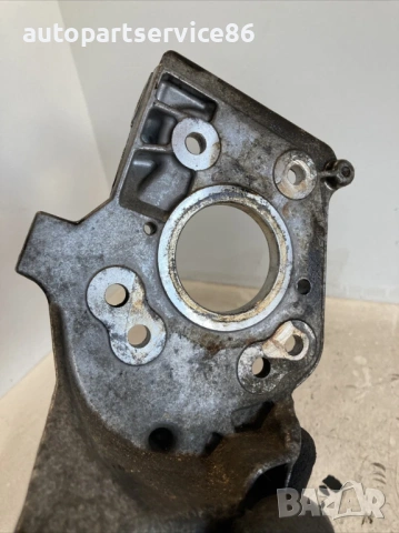 Държач за горивна помпа за Volvo C30 1.6 TDI 115HP (2012) 9684778280 D4162T, снимка 2 - Части - 53866427