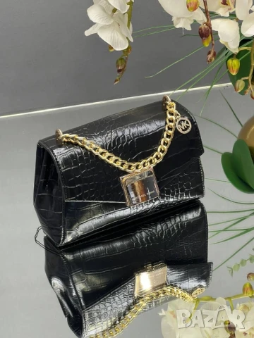 чанти michael kors , снимка 14 - Чанти - 51388134