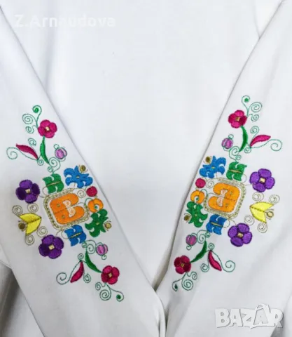 блуза с бродирана шевица, снимка 3 - Блузи с дълъг ръкав и пуловери - 49748123