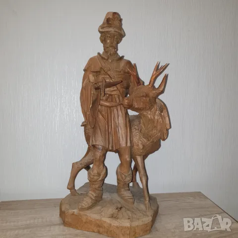 Стара красива дървена фигура ръчна изработка-елен и ловец, снимка 4 - Антикварни и старинни предмети - 49329404