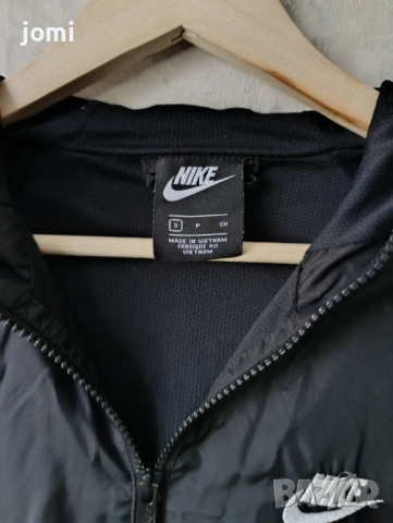 100% Оригинално мъжко спортно яке с качулка NIKE!, снимка 2 - Якета - 52366939