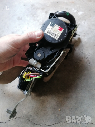 Преден Ляв предпазен Колан Мерцедес W 204 , снимка 6 - Части - 44795338