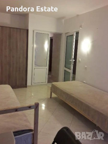 Продава тристаен апартамент в кв. Хладилника, снимка 5 - Апартаменти - 53367397