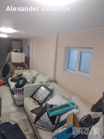 Продавам офис с баня 36 кв. м