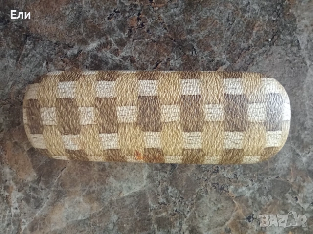 Калъф за очила,немски.