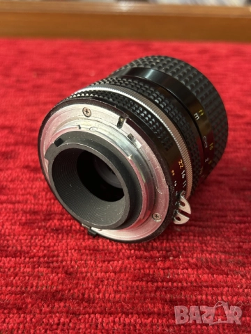 ръчнофокусен вариообектив Nikon Zoom-Nikkor 35-70mm f/3.3-4.5., снимка 2 - Обективи и филтри - 55912630