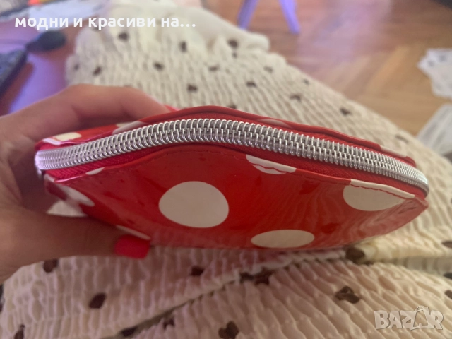 Козметични несесери на Lancôme Paris и Christian Lacroix, Shiseido, снимка 18 - Други - 52489946