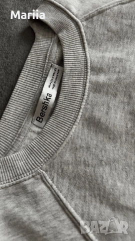 Дамски светлосив суитшърт Bershka (M)