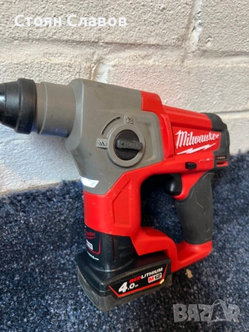Акумулаторен безчетков перфоратор Milwaukee Fuel M12 CH-, снимка 3 - Бормашини - 53571235