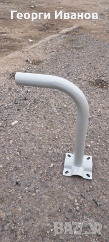 Метална стойка за сателитна антена и камера, нова