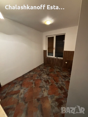 ЛУКСОЗЕН ПРЕДСТАВИТЕЛЕН ОФИС с 5 кабинета и паркомясто – Готов за бизнес!, снимка 5 - Апартаменти - 53837614