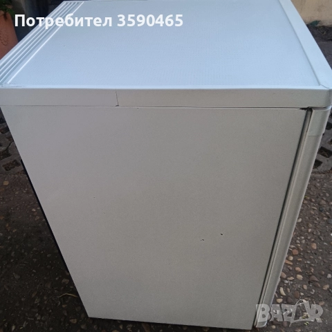 Малък хладилник Сименс, снимка 3 - Хладилници - 51548608