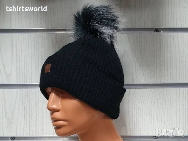 Нова зимна дамска шапка SilverStar в черен цвят с пух/помпон, снимка 5 - Шапки - 47927765