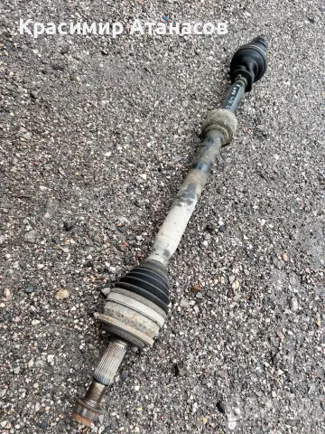 Полуоска предна дясна за Тойота Аурис. 1.6 VVti. 132кс. 2011г