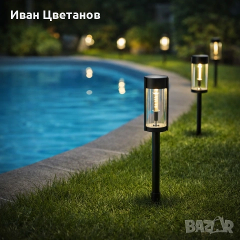 Градинската соларна лампа XF-2902 - стилно и практично решение за осветление на двор, алеи и тераси