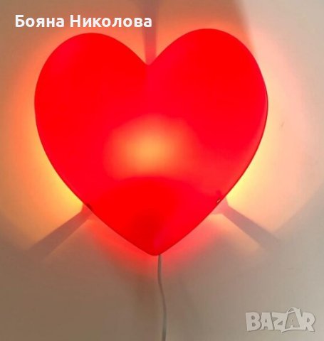 Стенна лампа сърце - червено - Икеа
