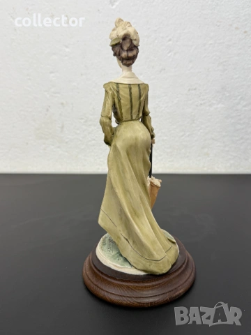 Италианска полирезинова фигура „Дама в зелено“. №7948, снимка 3 - Колекции - 53824618