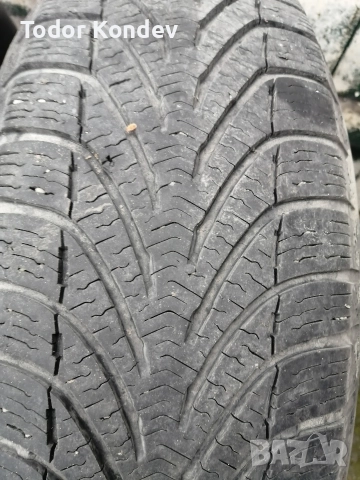 Зимни гуми БФ ГУДРИЧ 195/60 15 ЦОЛА, снимка 2 - Гуми и джанти - 52677391