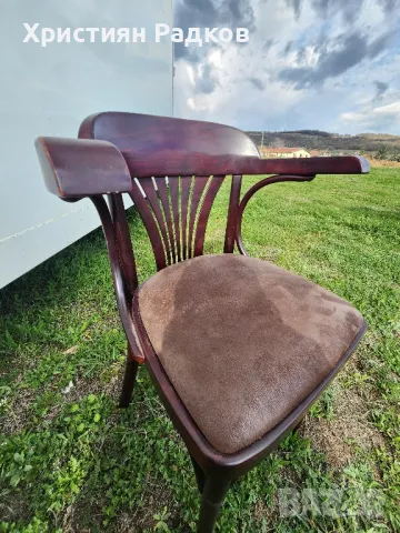 Виенски стол кафява алкантара