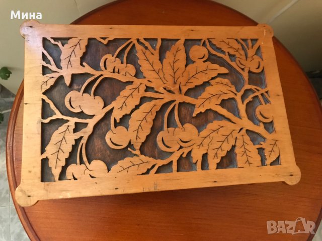 Продавам прекрасна кутия за бужута от тиково дърво , снимка 2 - Бижутерийни комплекти - 35777126