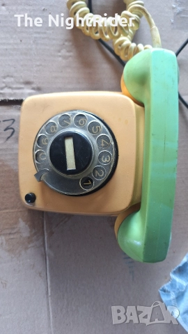 Стари телефони, снимка 3 - Антикварни и старинни предмети - 52771450