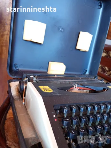 стара пишеща машина Хеброс 1300 ф, снимка 5 - Антикварни и старинни предмети - 49966792