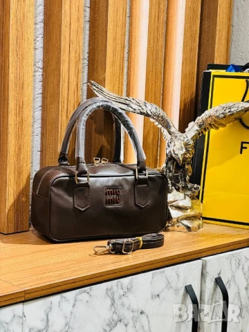 чанти Miu Miu , снимка 13 - Чанти - 50643481