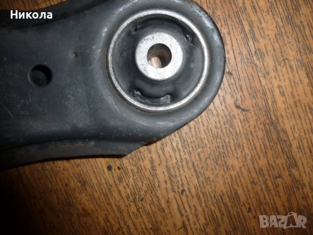 Десен носач Фолксваген Голф 4 1.9 тди, снимка 2 - Части - 42014031