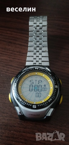 Винтидж часовник с компас и множество функции Lorus LG341, снимка 5 - Мъжки - 53709524