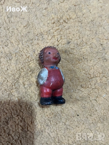 Стара гумена играчка таралеж