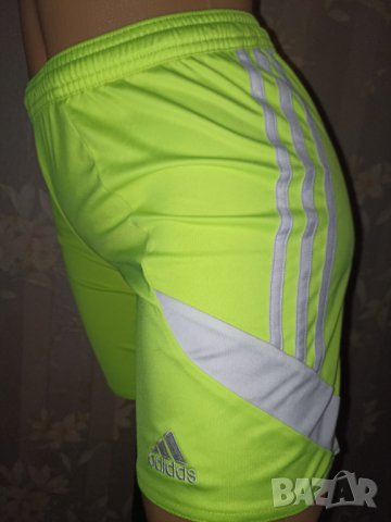 Adidas Climalite- Оригинални неонови футболни шорти за  ръст 140 см., снимка 2 - Детски къси панталони - 38894190
