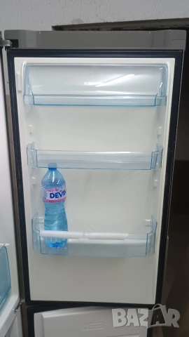 Хладилник с фризер Electrolux Nofrost , снимка 9 - Хладилници - 53851749