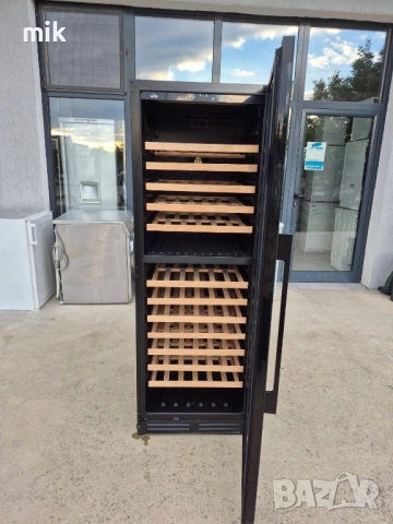 Хладилна витрина 2температурни нива, снимка 2 - Витрини - 52029300