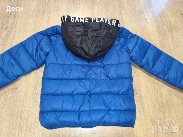 ново яке на Benetton , снимка 4 - Детски якета и елеци - 51702039