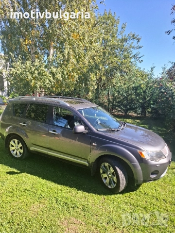 Джип Mitsubishi Outlander