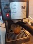 Кафемашина Делонги Фиф с ръкохватка с крема диск, работи перфектно и прави страхотно кафе с каймак , снимка 1