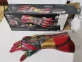 Avengers Marvel Legends Series Iron Man Nano Gauntlet Артикулиран електронен юмрук със светлини, снимка 10